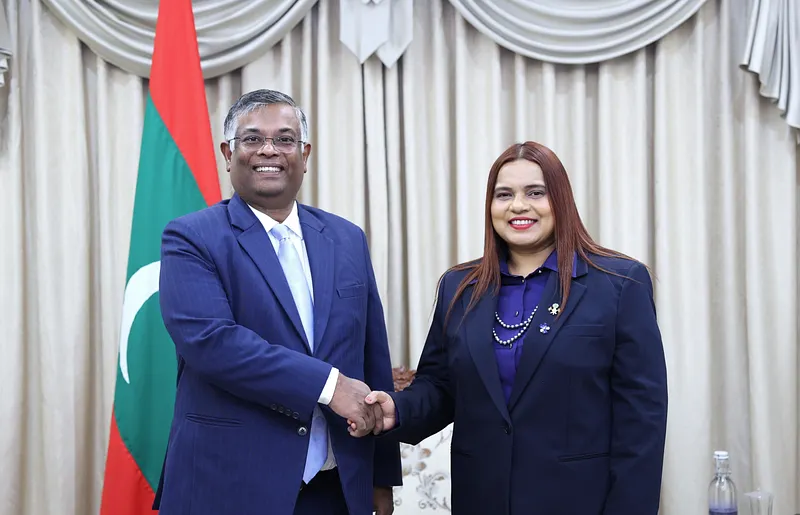 އާ ފޮރިން މިނިސްޓަރަށް ފުރަތަމަ ދައުވަތު އިންޑިއާ އިން
