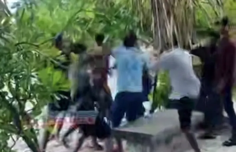 ބިދޭސީންތަކެއް ހަމަނުޖެހުން ހިންގި މައްސަލައެއް ބަލަނީ