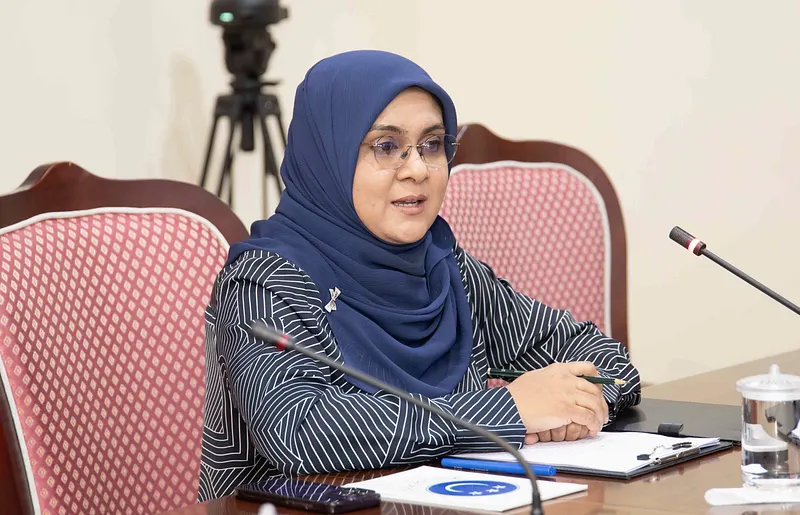 ޓެކްސް ކޮމިޝަނަރަކަށް އަމީޒާ އައްޔަންކުރަން ފާސްކޮށްފި