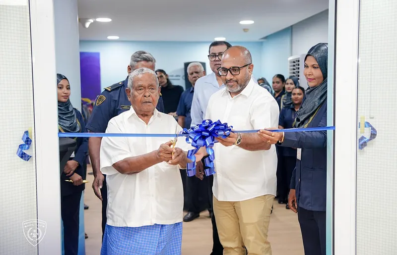 ޕާސްޕޯޓުގެ އާ ހިދުމަތަކާ އެކު، އިމިގްރޭޝަންގެ ތާރީހީ މައުރަޒު ހުޅުވައިފި