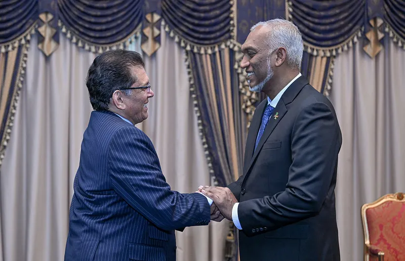 މިނިވަންދުވަހުގެ މެހުމާނަކަށް ބަންގްލަދޭޝް ފޮރިންމިނިސްޓަރު
