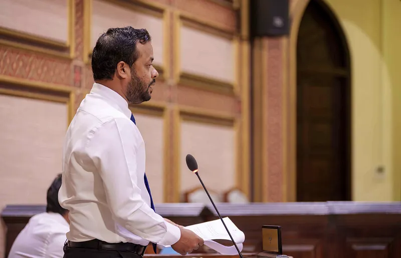 މުއްތަލިބް އެދިވަޑައިގަތީ އެމްޑީޕީން ކޮންމެވެސް އެކައްޗެއް ކިޔަން