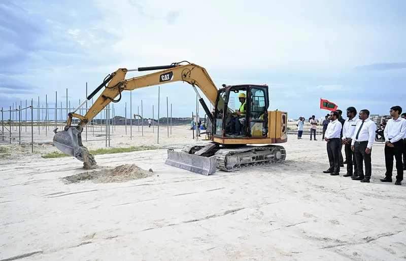 އުކުޅަހުގައި އަޅާ 50 ހައުސިން ޔުނިޓްގެ މަސައްކަތް ފަށައިފި