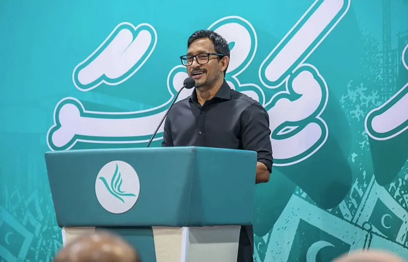 ފަލާހު އެދެނީ ޔާމީން ފަޅުރަށެއްގައި އެކަނި އިންނަވައިގެން ވިސްނާވަޑައިގަންނަވަން