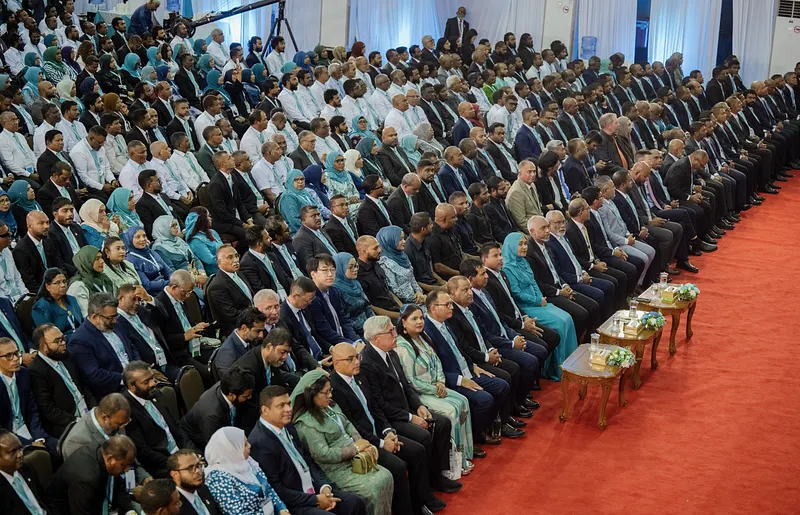 ރައީސް މުއިއްޒަށް 2028 ގެ ރިޔާސީ ޓިކެޓް ދޭން ފާސްކޮށްފި