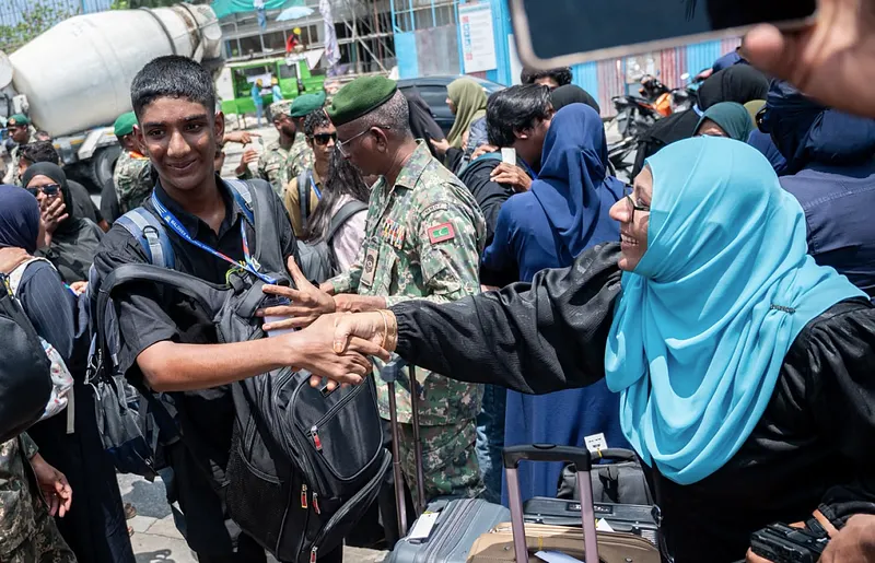 ވަތަނީ ހިދުމަތުގެ ހަތަރު ވަނަ ބެޗުގައި 300 އަށް ވުރެ ގިނަ ޒުވާނުން