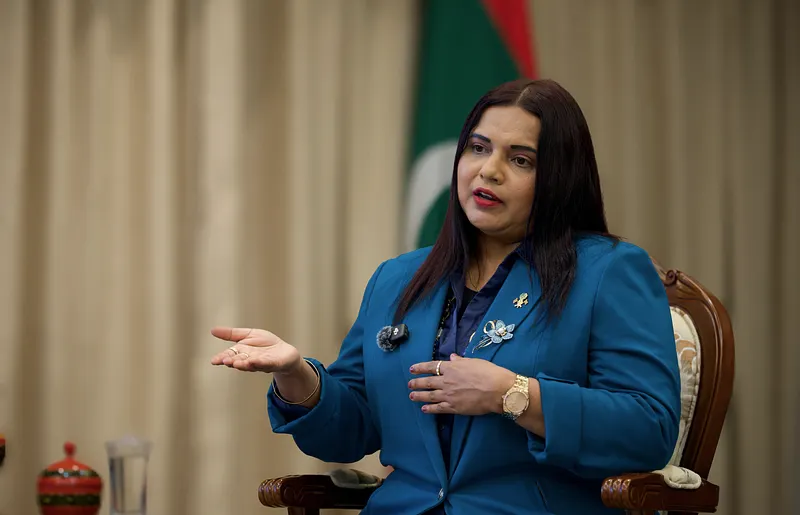 ދިވެހިން ބޭރު ގައުމުތަކުގައި ކުށްކުރުމަކީ ޕާސްޕޯޓުގެ ބާރު ކެނޑި ހުރިހާ ދިވެހިންނަށް ގެއްލުން ލިބޭނެ ކަމެއް: މިނިސްޓަރު
