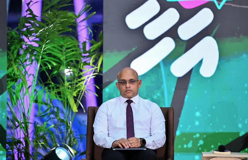 ސިންގަލް ޑިޖިޓްގައި ޑެފިސިޓް ހިފެހެއްޓޭނެ: ޒަރީރު