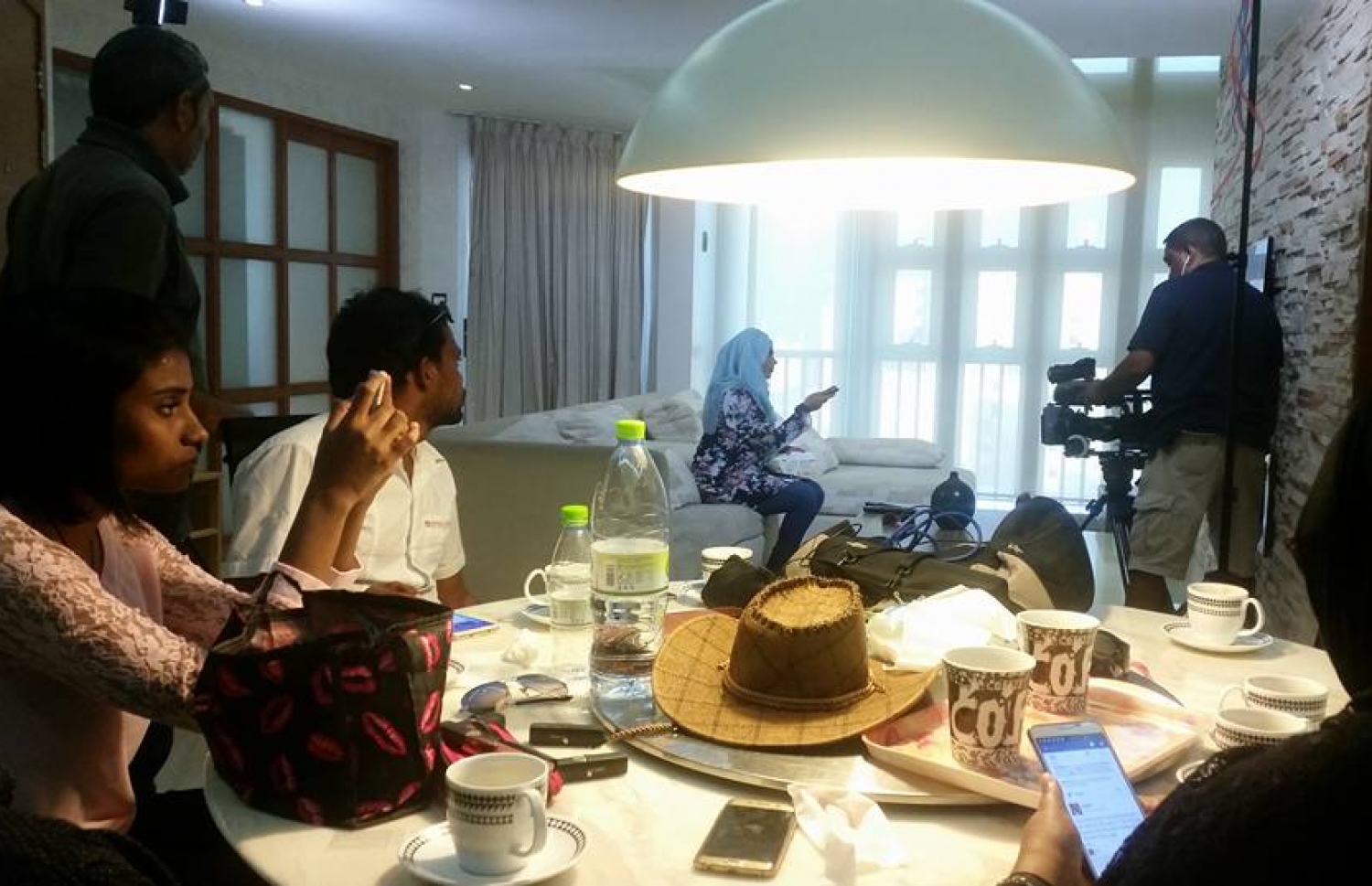 ކަސްޓަމްސްގެ ޑްރާމާ "ކޭތަ" ގެ ޝޫޓިންގެ ތެރެއިން. ފޮޓޯ: ކަސްޓަމްސް.