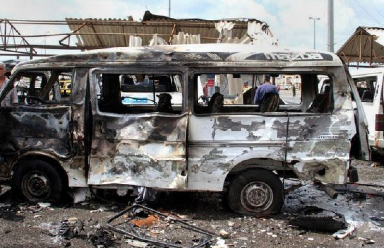 ސީރިއާގެ ޖަބްލާގައި އައިއެސް އިން ދިން ކާރުގެ ބޮމުގެ ހަމަލާގައި ލިބުނު ގެއްލުންތައް.