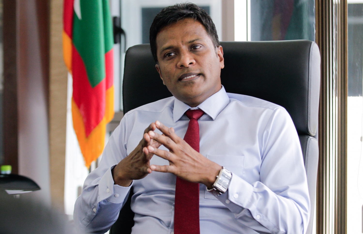 މިނިސްޓަރު އުމަރު އިއްޔެ "މިހާރާ" ވާހަކަ ދައްކަވަނީ.---މުހައްމަދު ޝަރުހާން/މިހާރު ފޮޓޯ