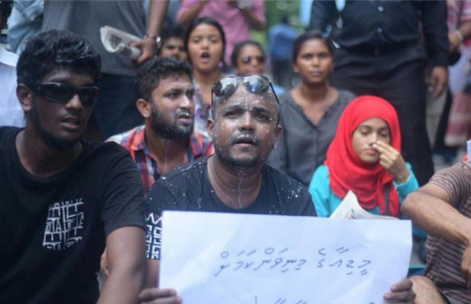 ނޫސްވެރިކަމުގެ މިނިވަންކަމަށް ނޫސްވެރިން އަޑުއުފުލަނީ: އަޑުއުފުލުމުގައި ހިތްވަރު ހުންނަން ޖެހޭނެ