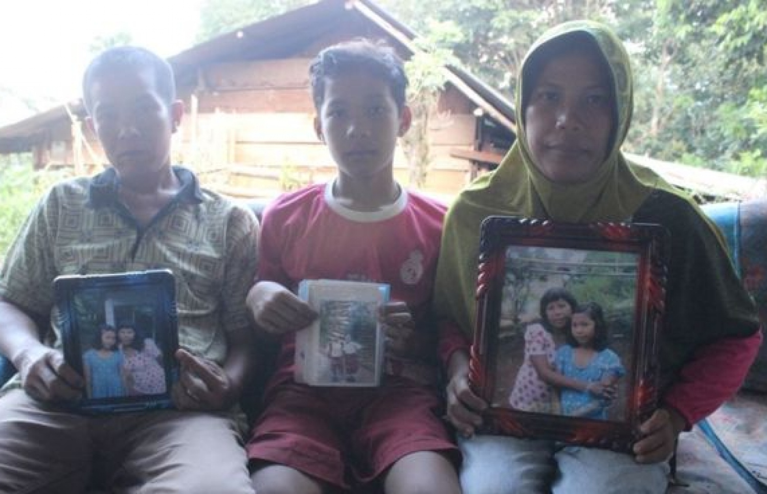 ސުމަތުރާގައި ރޭޕްކުރި ކުޑަ ކުއްޖާ އަށް މީޑިއާގެ ސަމާލުކަން ކުރިން ލިބިފައެއް ނުވޭ. --ފޮޓޯ:ބީބީސީ