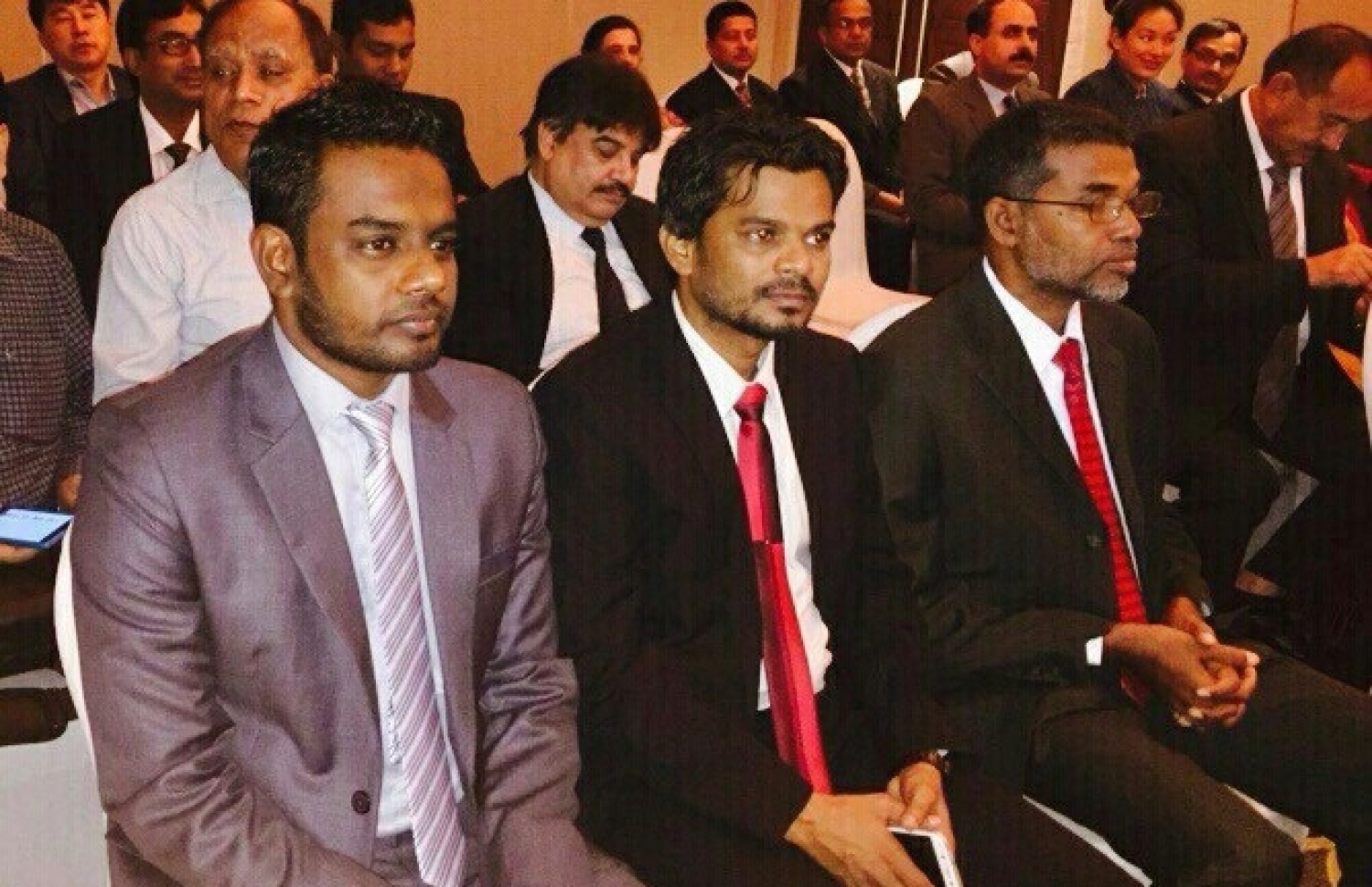 އިލެކްޝަންސް ކޮމިޝަންގެ ބައެއް މެމްބަރުން: ސިޔާސީ ޕާޓީތައް ހަރަކާތްކުރެވޭނެ ގޮތްތަކެއް ވެސް ހޯދައިދޭން ޖެހޭނެ --ފޮޓޯ: އީސީ