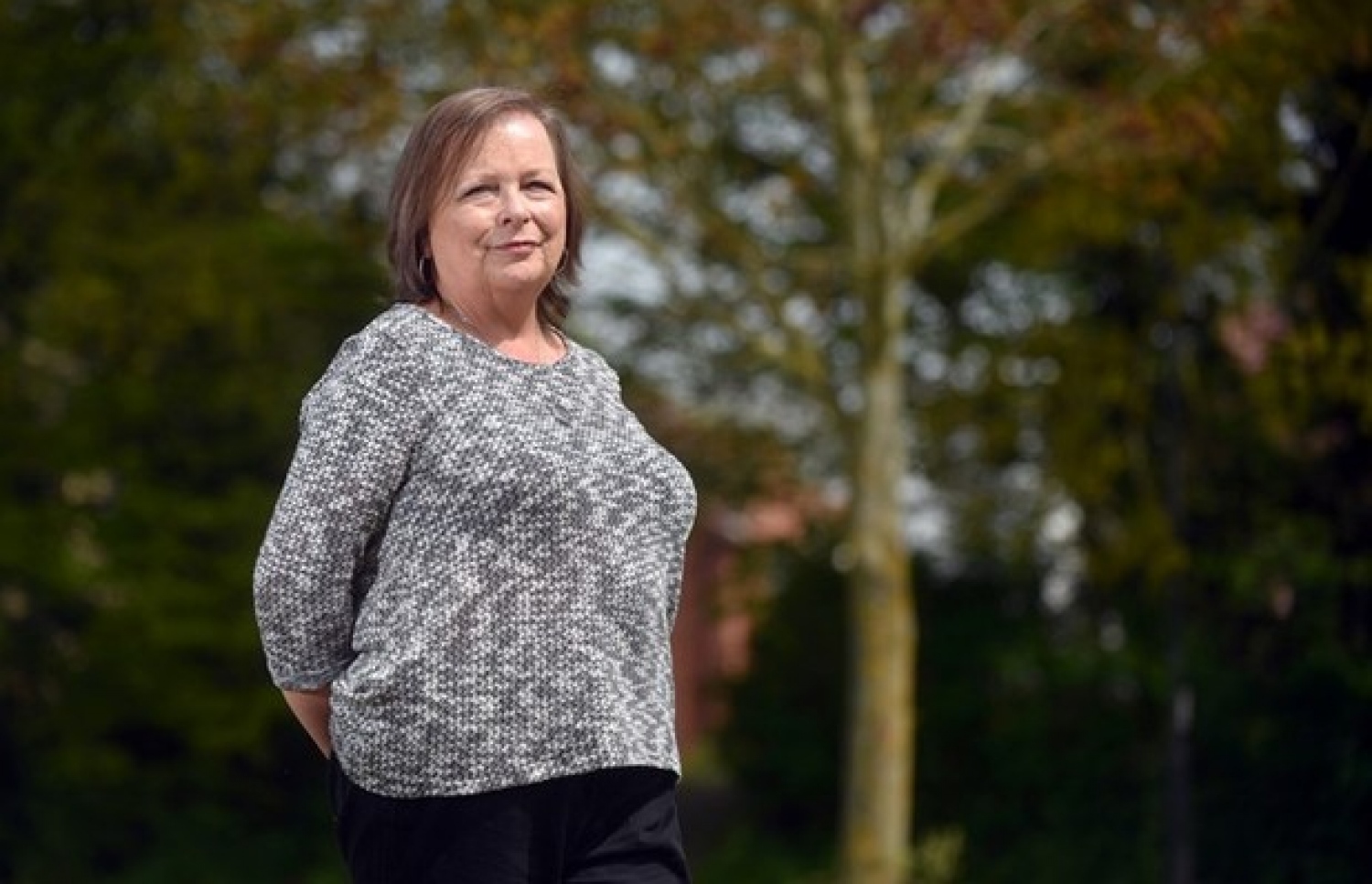 ހަޔާތުގެ ފަހު ދުވަސްތައް ގުނަމުންދާ ޖެނީ؛ ކެންސަރުގެ އެންމެ ފަހު މަރުހަލާގައި ވިޔަސް ހިތްވަރު ގަދަ