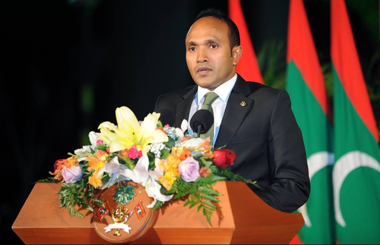 ކުރީގެ ނައިބު ރައީސް މުހައްމަދު ޖަމީލް: އެއް އިރެއްގައި ނަޝީދަށް އެންމެ ބޮޑަށް ފާޑުވިދާޅުވި އެއް ބޭފުޅަކީ ޖަމީލް ކަމަށް ވިޔަސް، އެއީ މިހާރު ސިޔާސީ ގޮތުން އެއް ފިކުރެއްގެ ދެ ބޭފުޅުން.