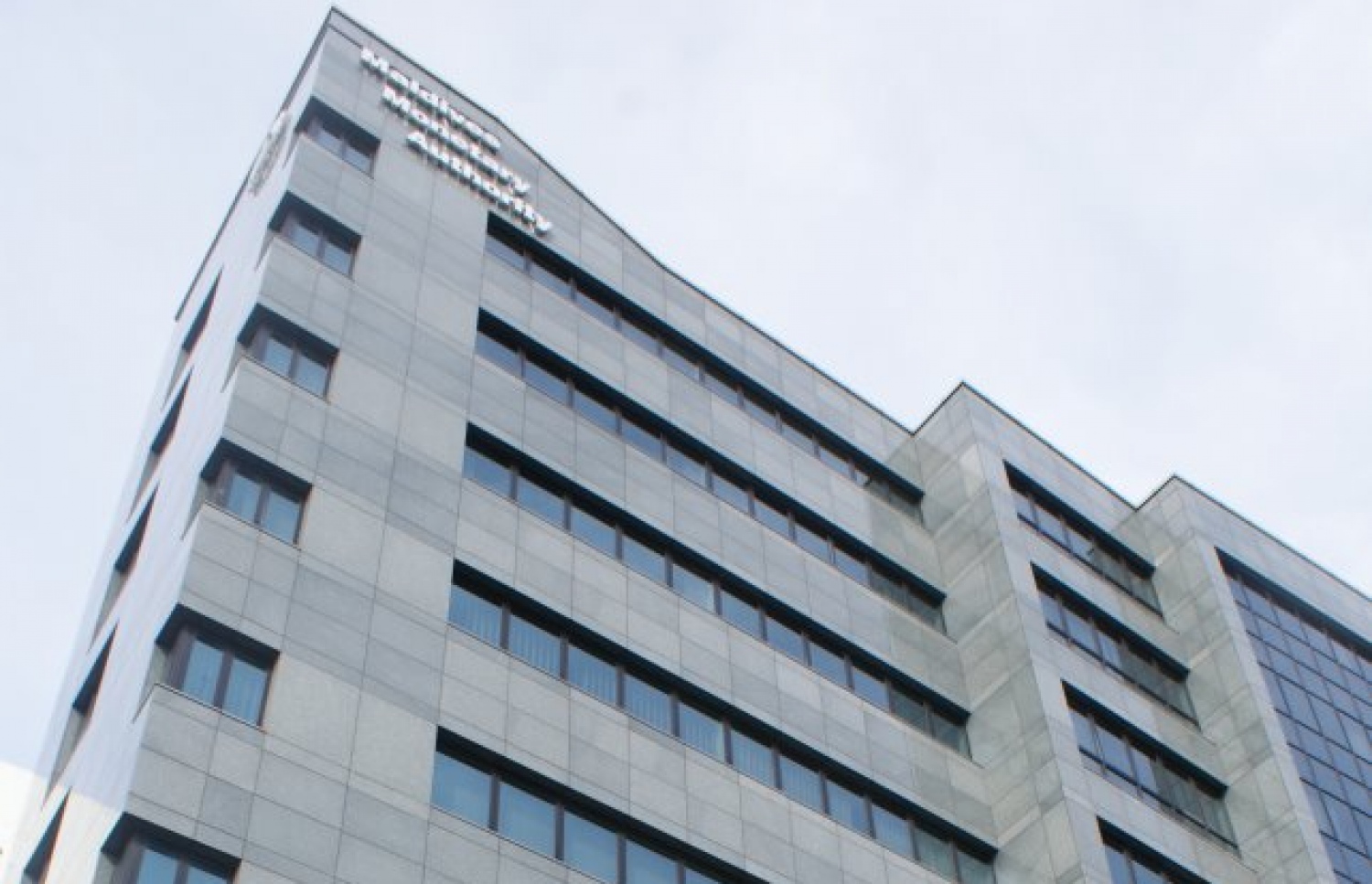 މަރުކަޒީ ބޭންކް އެމްއެމްއޭ. އެމްއެމްއޭގެ ރިޒާވް އެއް ވަރެއްގައި ނުހިފެހެއްޓޭ. މިދިޔަ އަހަރު ބޭނުން ކުރެވޭ ރިޒާވްގައި ހުރި ވަރު 90 ޑޮލަރަށް ވެސް ދަށަށް ދިޔަ -- ފޮޓޯ: މިހާރު