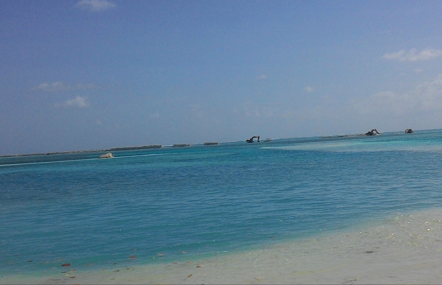 ތިނަދޫގެ ބިން ހިއްކުމަށް ހަމަޖެހިފައިވާ ސަރަހައްދު. 55 ހެކްޓަރުގެ ބިން ހިއްކުމަށް ވަނީ ހަމަޖެހިފައި. -މިހާރު ފޮޓޯ