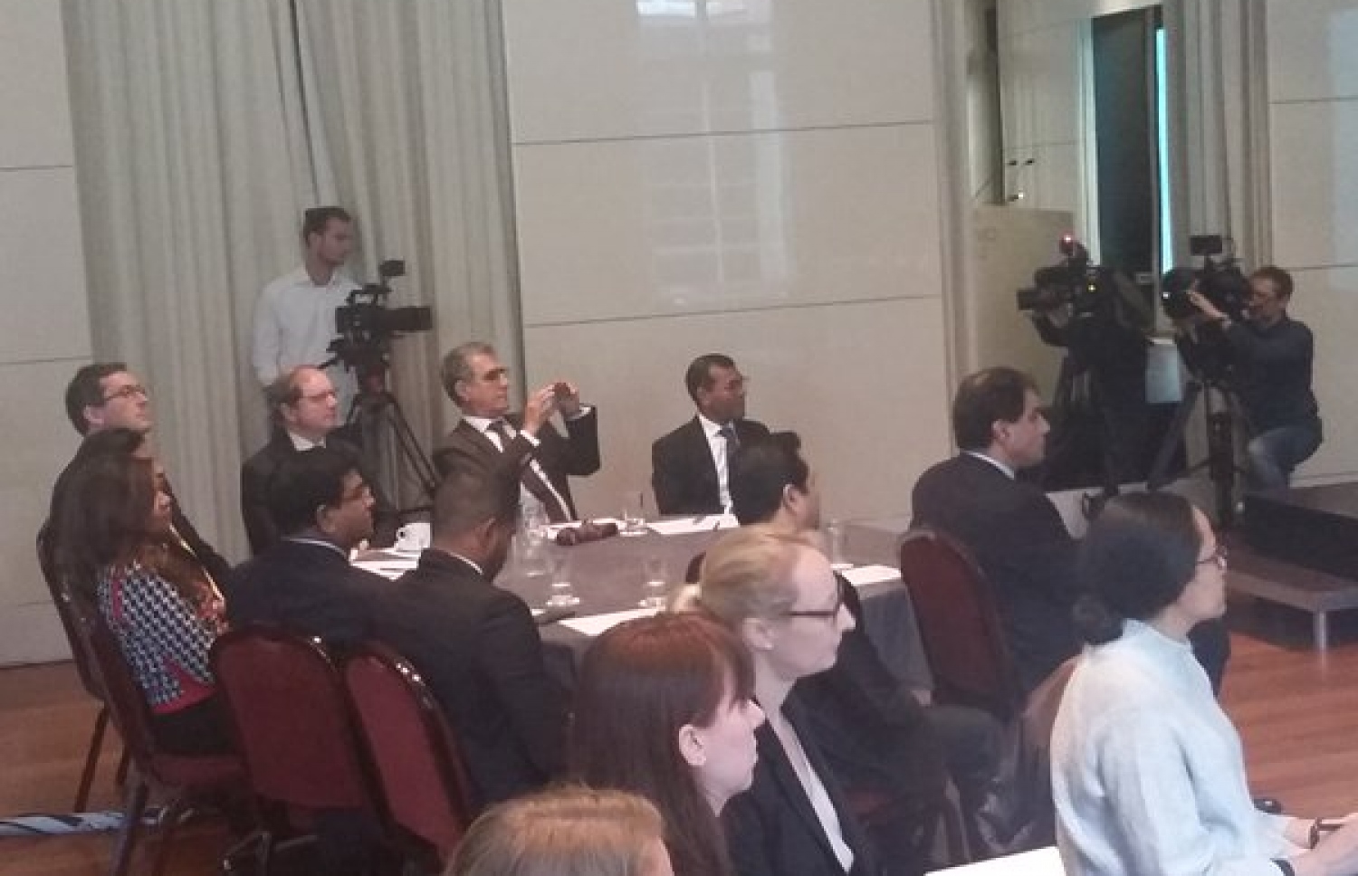 އިއްތިހާދުން ބޭއްވި ޕްރެސް ކޮންފަރެންސް: އަމާޒު ހިފާފައި ވަނީ ރައީސް ޔާމީންގެ ވެރިކަން ބަދަލުކުރަން.