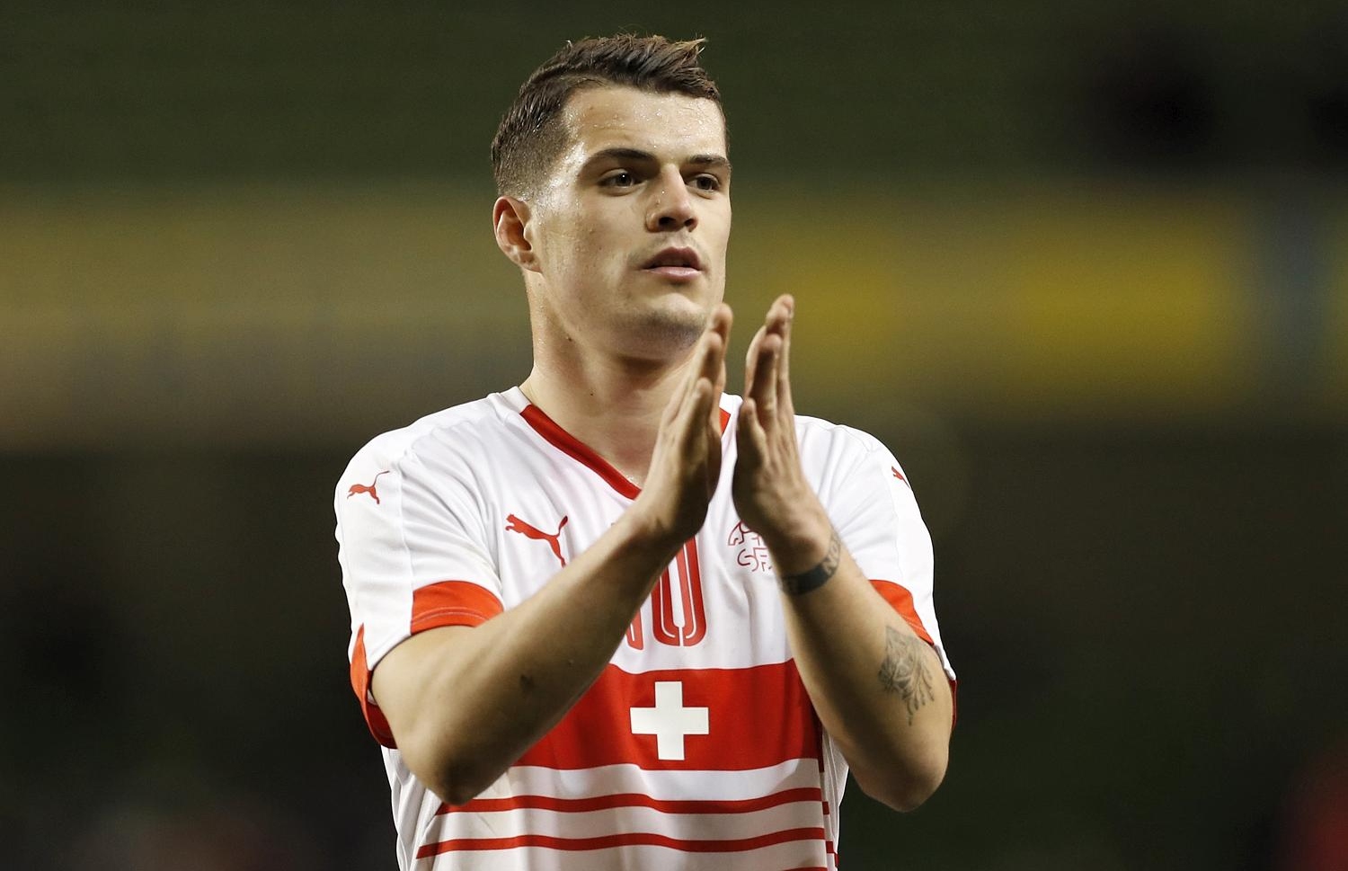 ސްވިޒަލެންޑުގެ މިޑްފީލްޑަރު ގްރޭނިޓް ޒާކާ.-- ފޮޓޯ: އޭއެފްޕީ