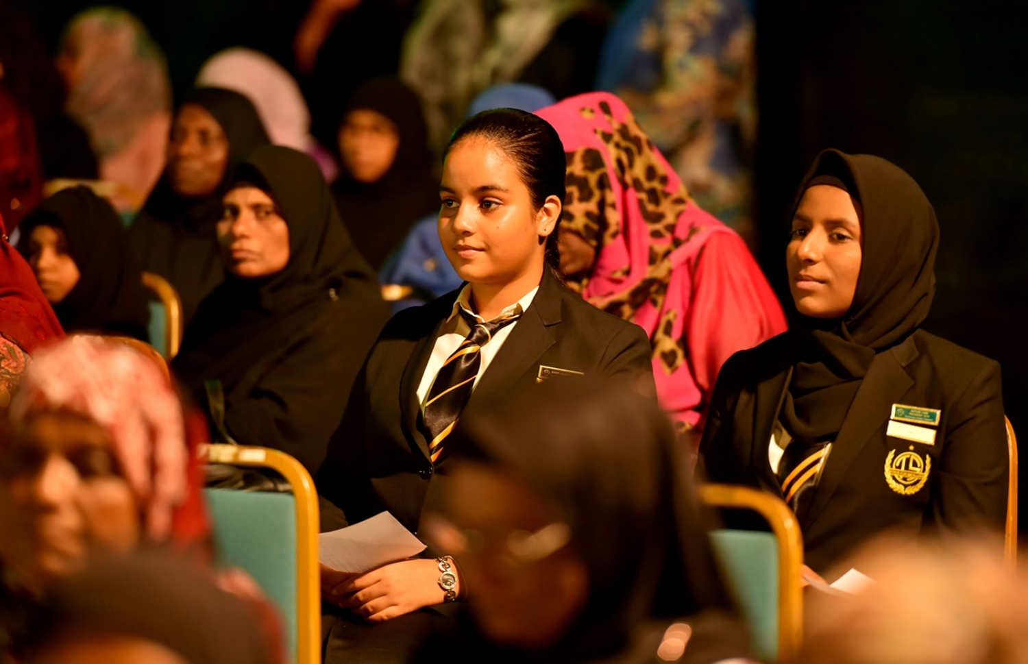 މާލެ: ޖޫން 9، 2016: އިސްލާމީ މަރުކަޒު މައިދާނުގައި މާބްލް ޖަހާފައިވާ ސަރަހައްދު ހުޅުވުމަށާއި އަދި، 1437 ވަނަ އަހަރުގެ ރަމަޟާން މަސް އިހުޔާކުރުމުގެ ފުރަތަމަ ޖަލްސާގައި އެކި މުއްއްސަސާތަކުގެ މުވައްޒަފުންނާއި ބައެއް ސްކޫލުތަކުގެ ދަރިވަރުން ބައިވެރިވަނީ.- ފޮޓޯ: ރައީސް އޮފީސް