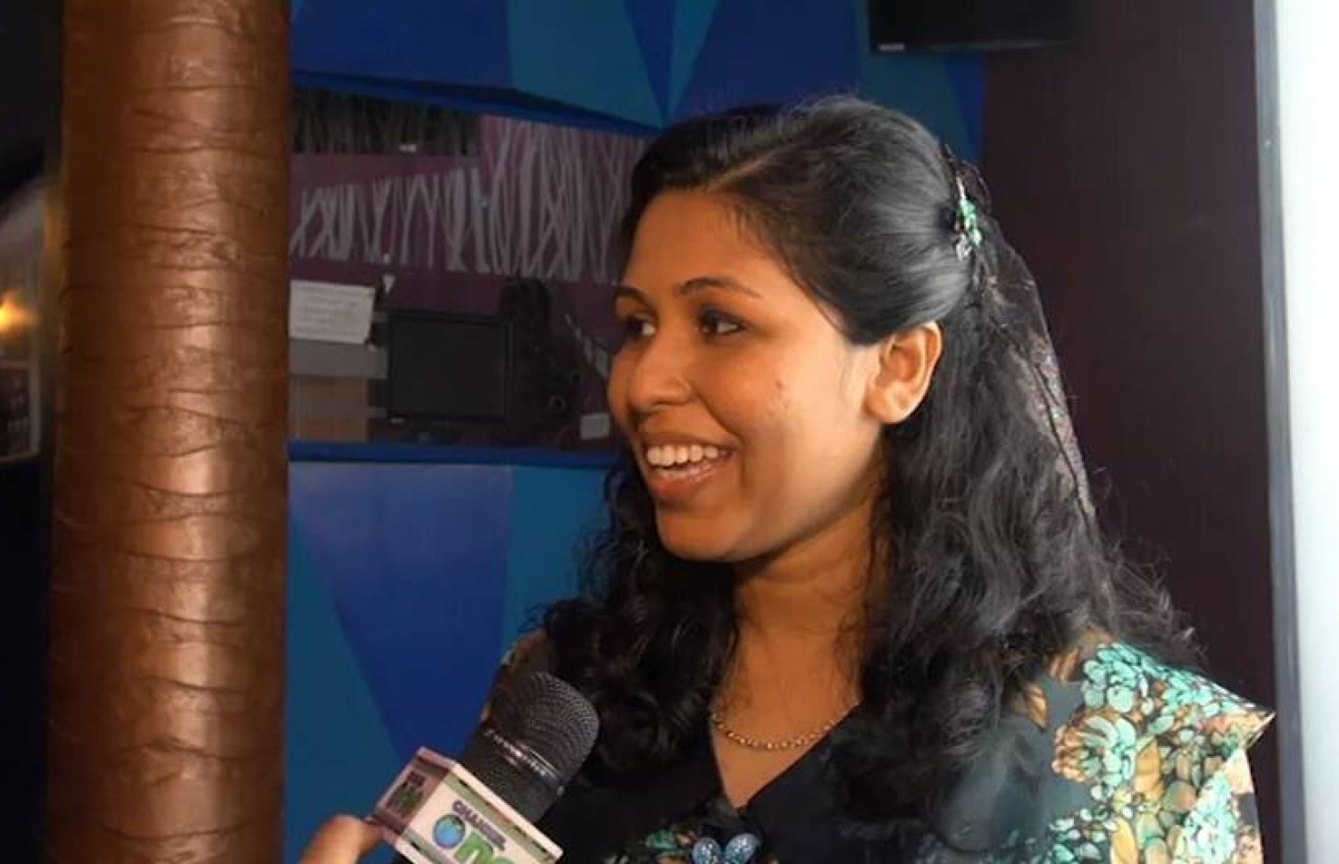 ޑައިރެކްޓަރު އައިޝަތު ފުއާދު: ހުޅުދާންއަކީ އޭނާގެ ފުރަތަމަ ޑައިރެކްޝަން.