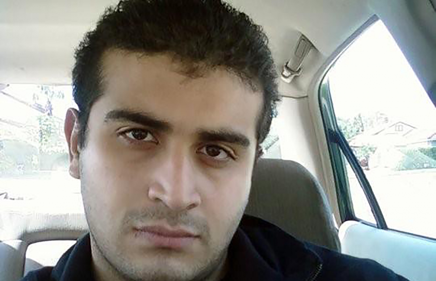 ފްލޮރިޑާގެ އޯލެންޑޯގެ ނައިޓް ކްލަބުގައި ބަޑީގެ ހަމަލާ ދިން އުމަރު މަތީން. --ފޮޓޯ:އޭއެފްޕީ