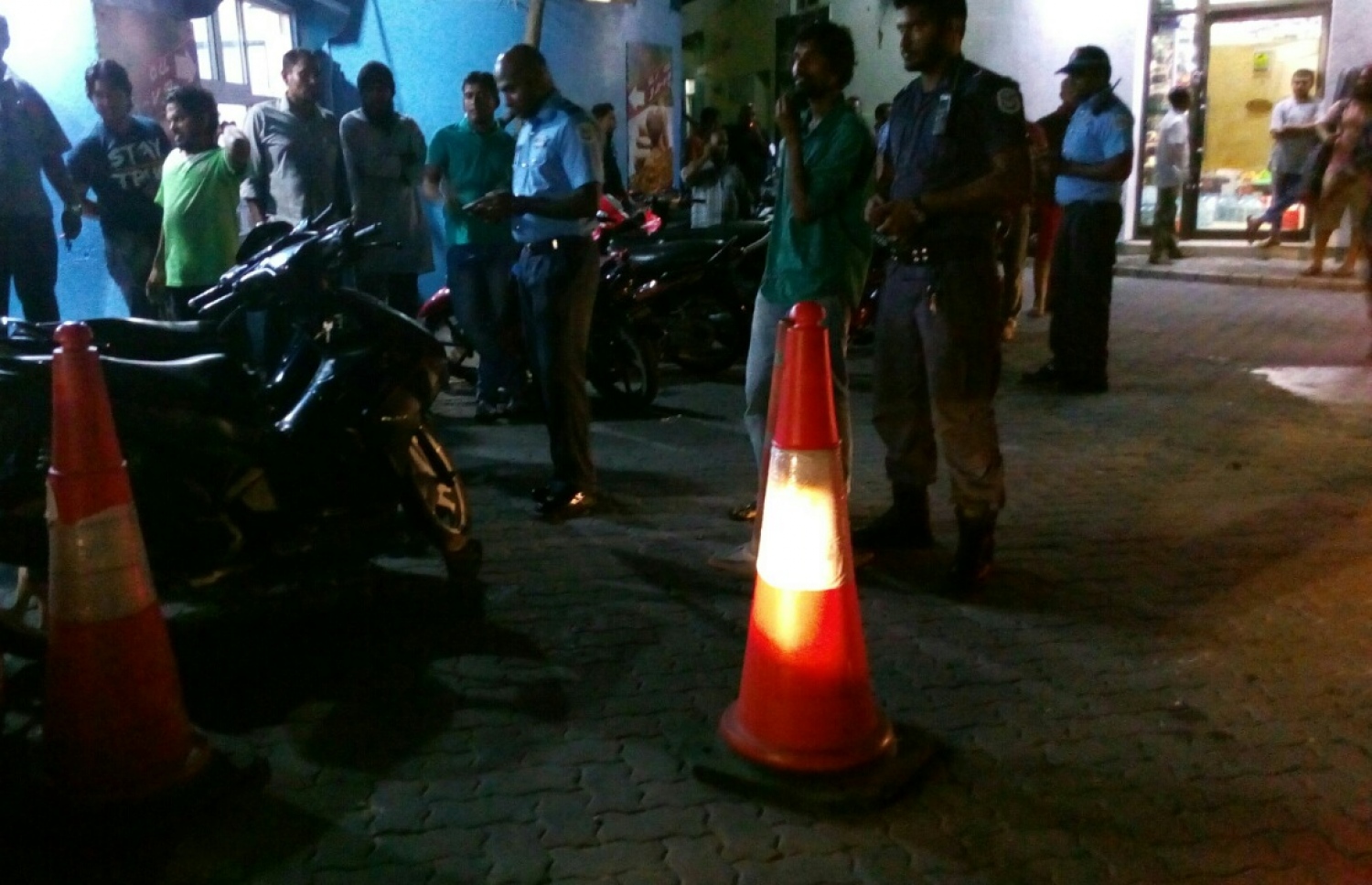 މާރާމާރީއެއް ހިންގި ސަރަހައްދުގަައި ފުލުހުންތަކެއް ހަރަކާތްތެރިވަނީ.--