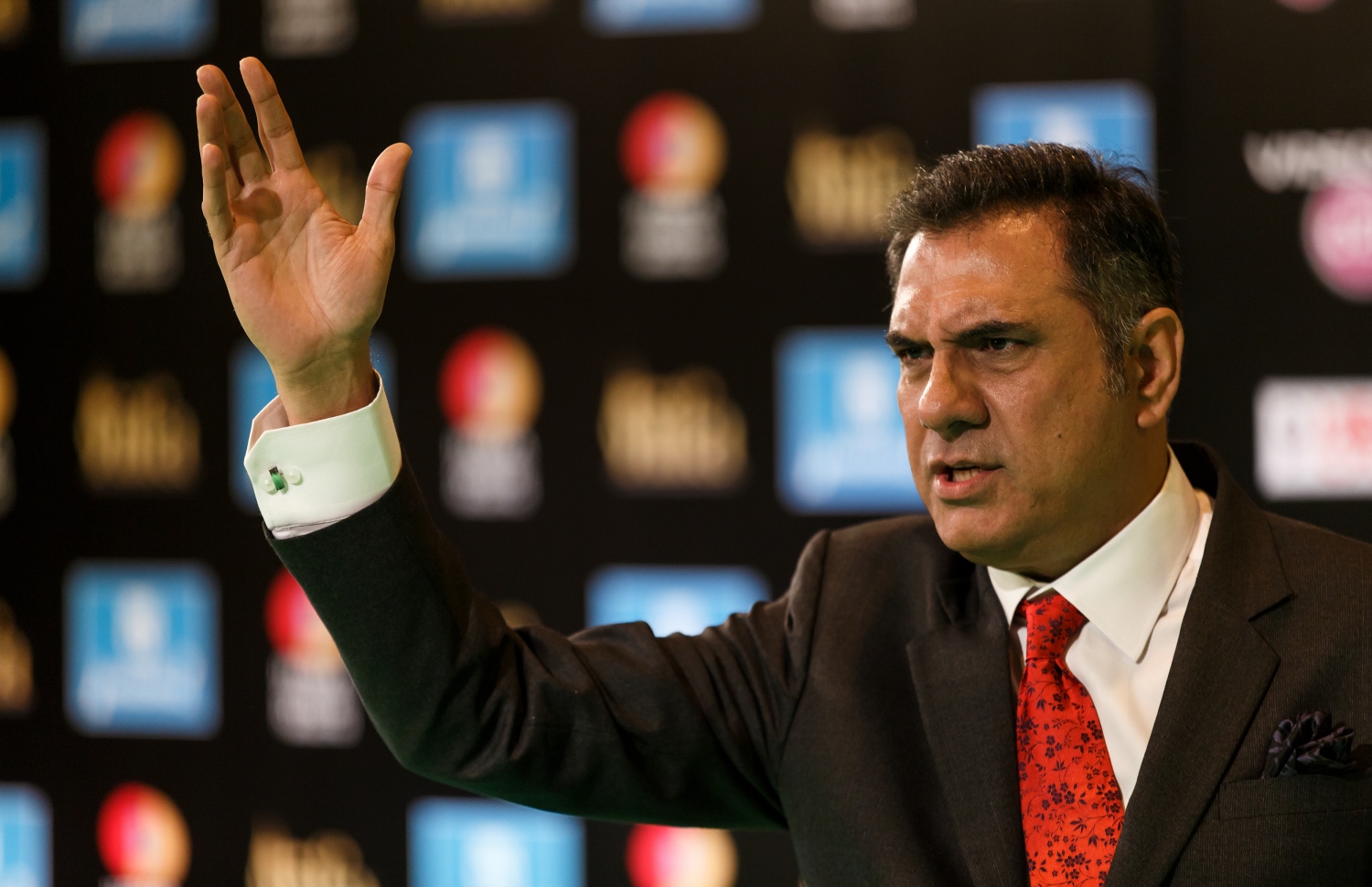 މެޑްރިޑް، ސްޕެއިން: ޖޫން 24، 2016: 17 ވަނަ އިންޓަނޭޝަނަލް އިންޑިއަން ފިލްމް އެވޯޑްސް (އައިފާ އެވޯޑްސް) ހަފްލާއަށް ބޮލީވުޑް އެކްޓަރު ބޯމަން އިރާނީ ގްރީން ކާޕެޓުގައި ބައިވެރިވަނީ.-- ފޮޓޯ: އޭއެފްޕީ