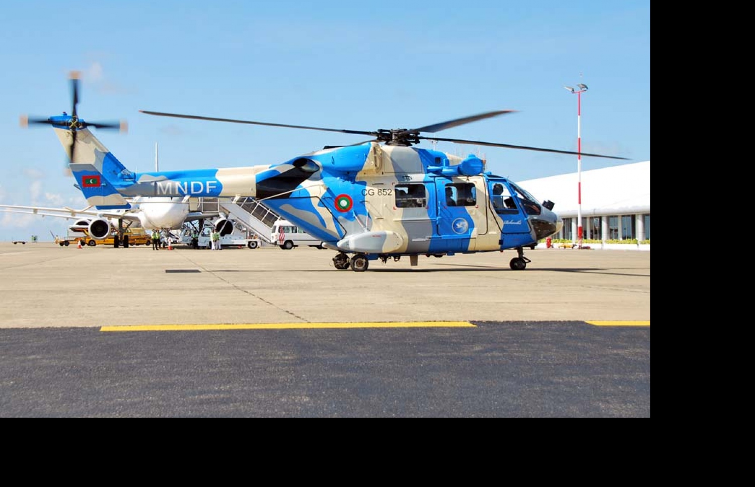 އިންޑިއާ އިން ހަދިޔާ ކޮށްގެން ރާއްޖޭގައި ބޭނުންކުރާ ހެލިކޮޮޕްޓަރު: މި ސަރުކާރު އައި ފަހުން މި ހެލިކޮޕްޓަރު ބޭނުންކުރުން ވަނީ ހުއްޓާލާފައި.