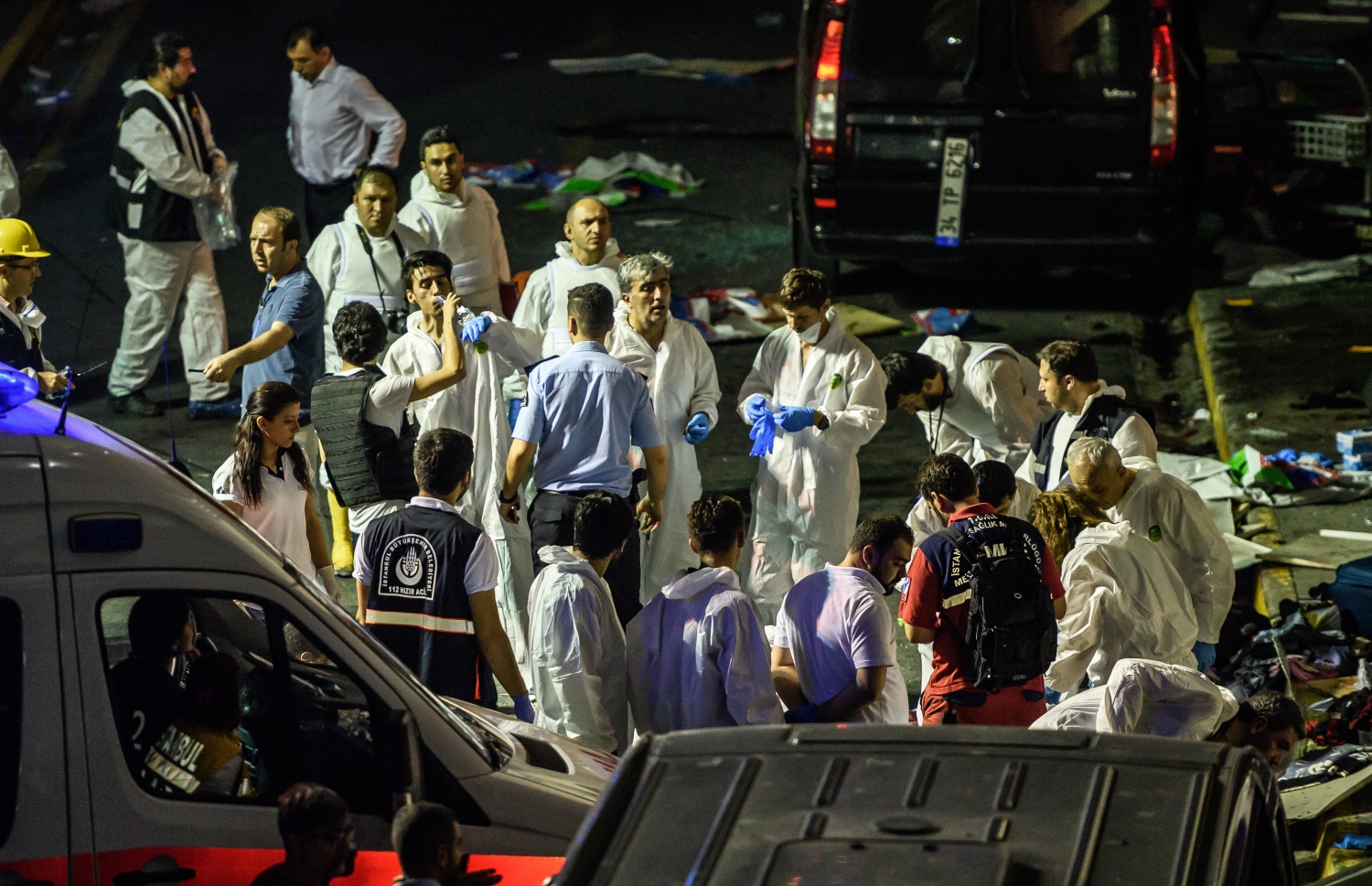 ތުރުކީގެ އަތާތުރުކް އެއާޕޯޓުގައި ފޮރެންސިކް ފުލުހުން ހަރަކާތްތެރި ވަނީ. --ފޮޓޯ:އޭއެފްޕީ