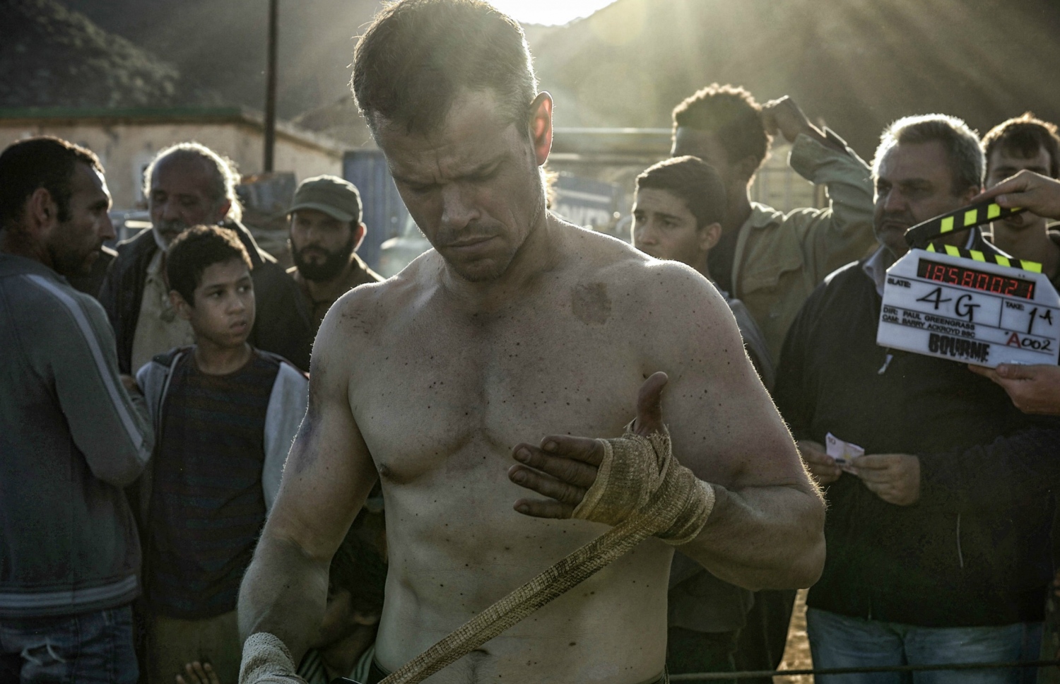 ފިލްމު "ޖޭސަން ބޯން"ގެ ތެޅުމުގެ މަންޒަރަކަށް ބަތަލް މެޓް ޑޭމަން ތައްޔާރުވެގެން: މި ސިލްސިލާގެ ކުރީގެ ހަތަރު ފިލްމަށް ބޮކްސް އޮފީހުގައި 1.2 ބިލިއަން ޑޮލަރު ލިބިފައިވޭ