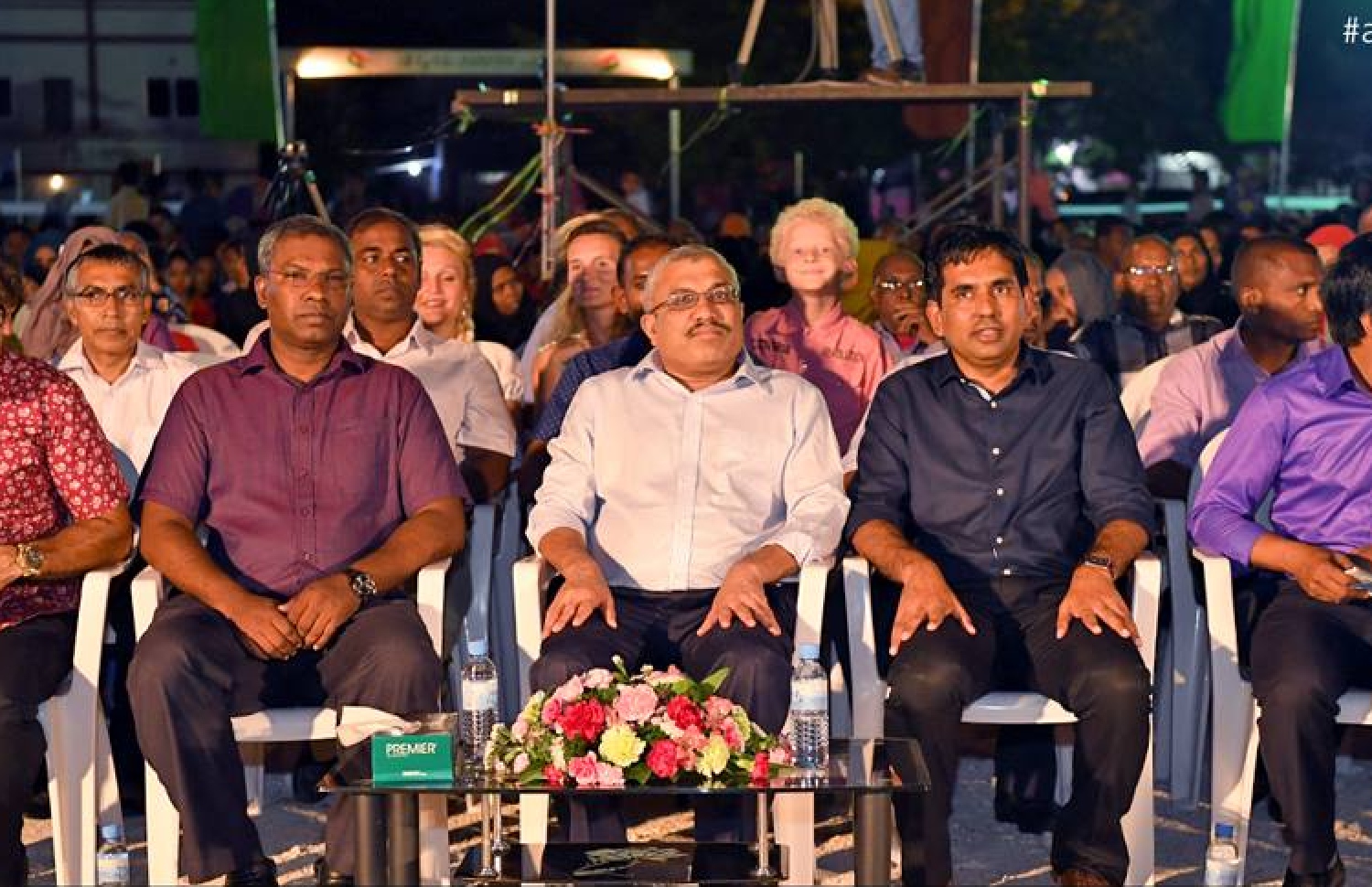 އައްޑު އާއި ފުވައްމުލަކުގެ ބަހުގެ ހިދުމަތް އިފުތިތާހު ކުރުމުގެ ޖަލްސާގައި ޖިހާދު  --ފޮޓޯ: އަސުރުމާ