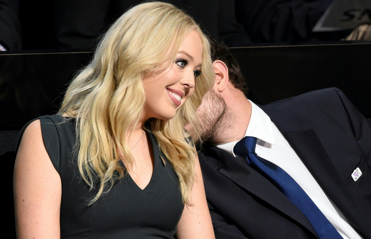 ރިޕަބްލިކަން ޕާޓީގެ ނޭޝަނަލް ކޮންވެންޝަނުގައި ޕާޓީގެ ކެންޑިޑޭޓް ޑޮނަލްޑް ޓްރަމްޕުގެ ދަރިކަނބަލުން ޓިފަނީ ބައިވެރިވެވަޑައިގަންނަވަނީ. --ފޮޓޯ:އޭއެފްޕީ