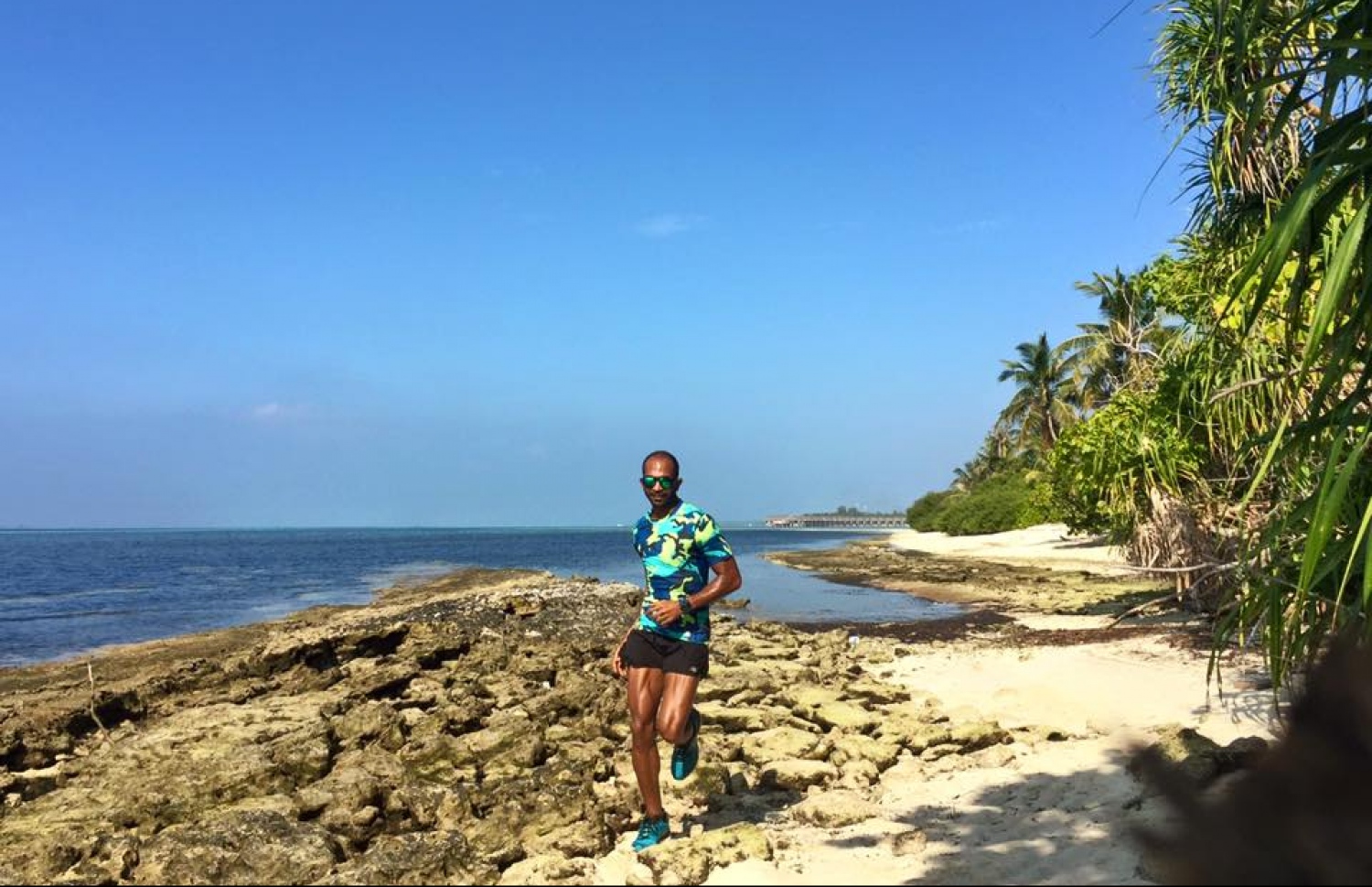 ރާއްޖޭގެ ބައެއް ރަށްރަށުގައި އާތި ދުވަނީ: އޭނާ މިދިޔަ އަހަރު ވަނީ 24 ގަޑިއިރު ނުހުއްޓި ދުވެފައި