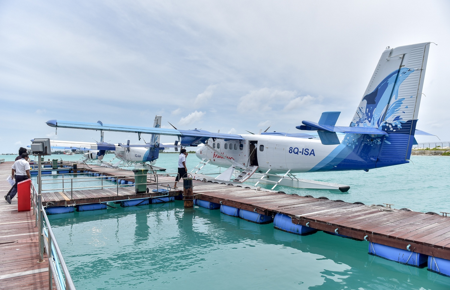 މޯލްޑިވިއަންގެ ލަގްޒަރީ ސީޕްލޭން ޑޮކުގައި ބާއްވާފައި: މި ބޯޓު ޗާޓާ ކުރަން ބޭނުންވާ ފަރާތްތަކަށް މިހާރު އެ ފުރުސަތު ވަނީ ހުޅުވާލާފައި.-- ފޮޓޯ: ނިޝާން އަލީ / މިހާރު