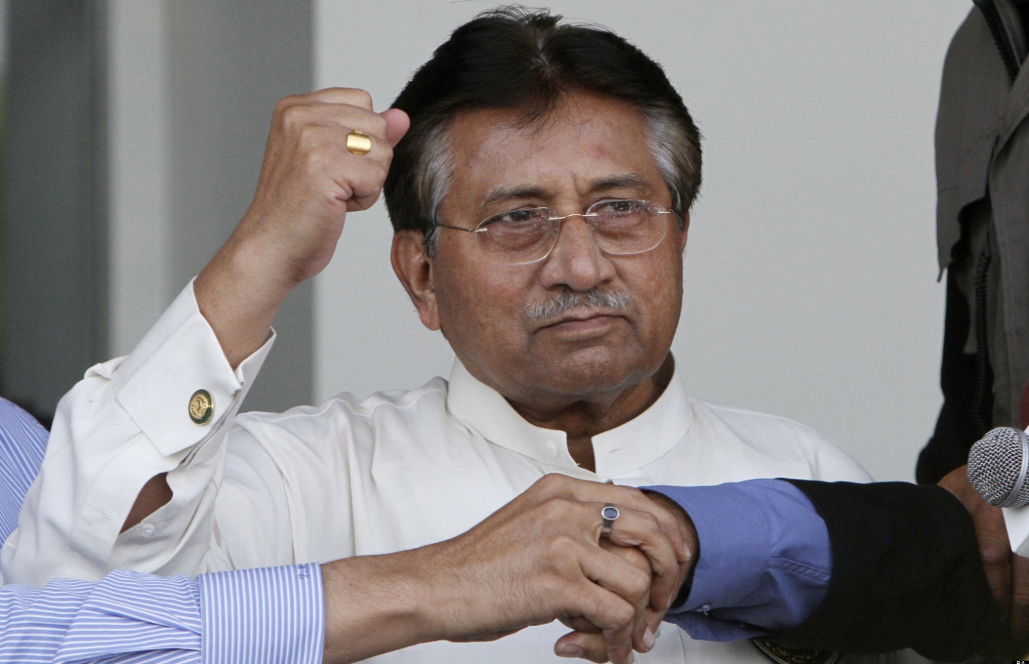 ޕާކިސްތާނުގެ ކުރީގެ އަސްކަރީ ވެރިޔާ މުޝައްރަފް. --ފޮޓޯ:އޭއެފްޕީ