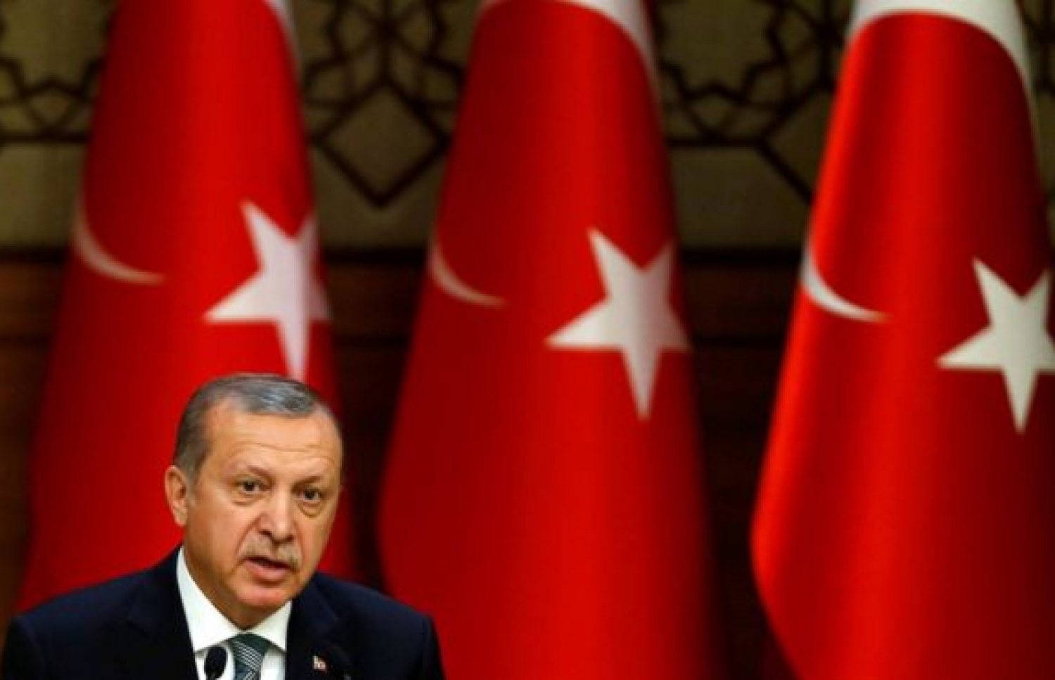 ރިޔާސީ ގަނޑުވަރުގައި އުރުދުޣާން ވާހަކަ ދައްކަވަނީ. --ފޮޓޯ:ރޮއިޓާސް