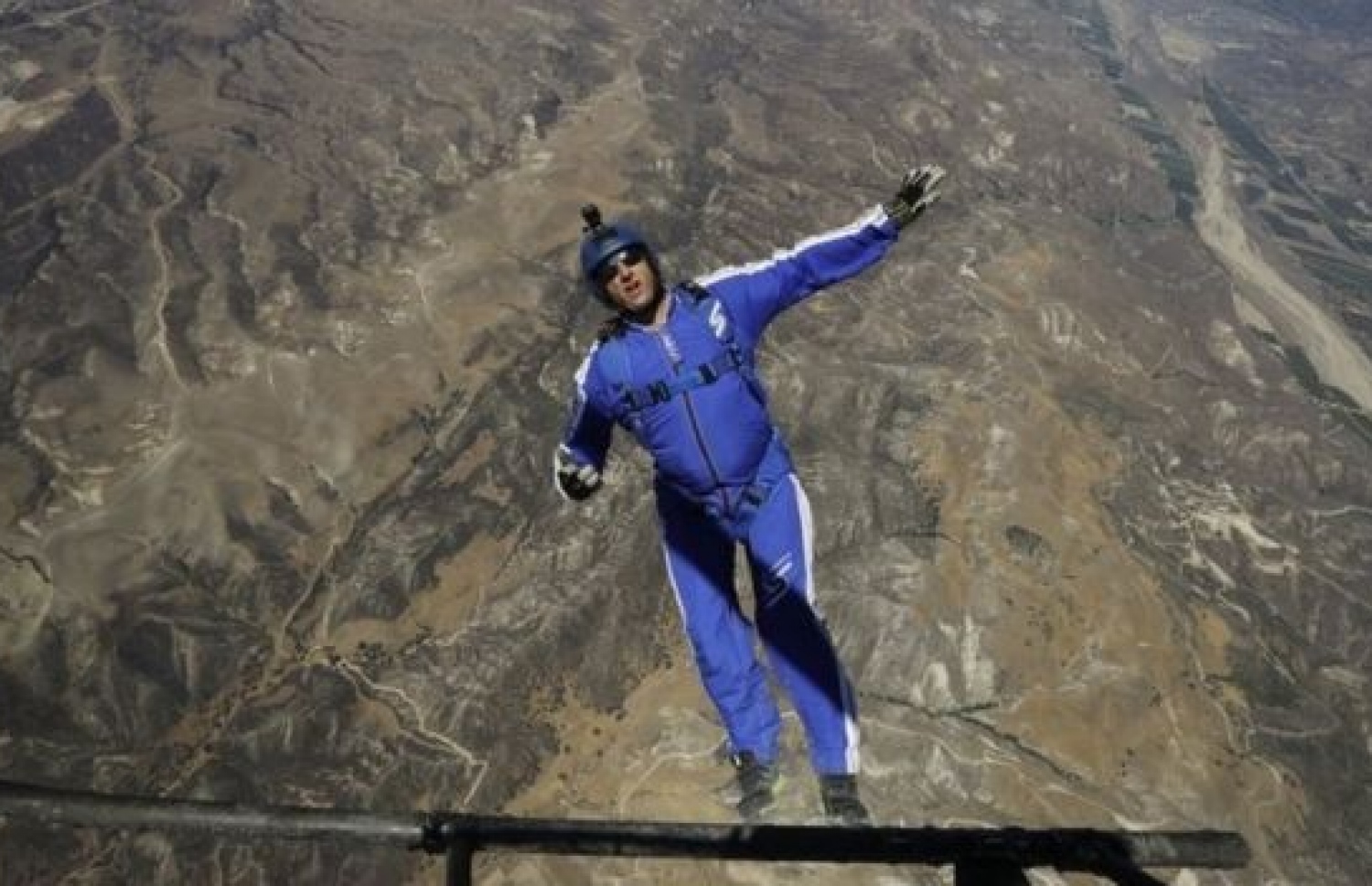 ލޫކް އައިކިންސް ވަނީ ވައިކުޑައާ ނުލައި ފުންމަން ދެ އަހަރު ވަންދެން ތަމްރީނު ހަދާފައި. --ފޮޓޯ:އޭޕީ