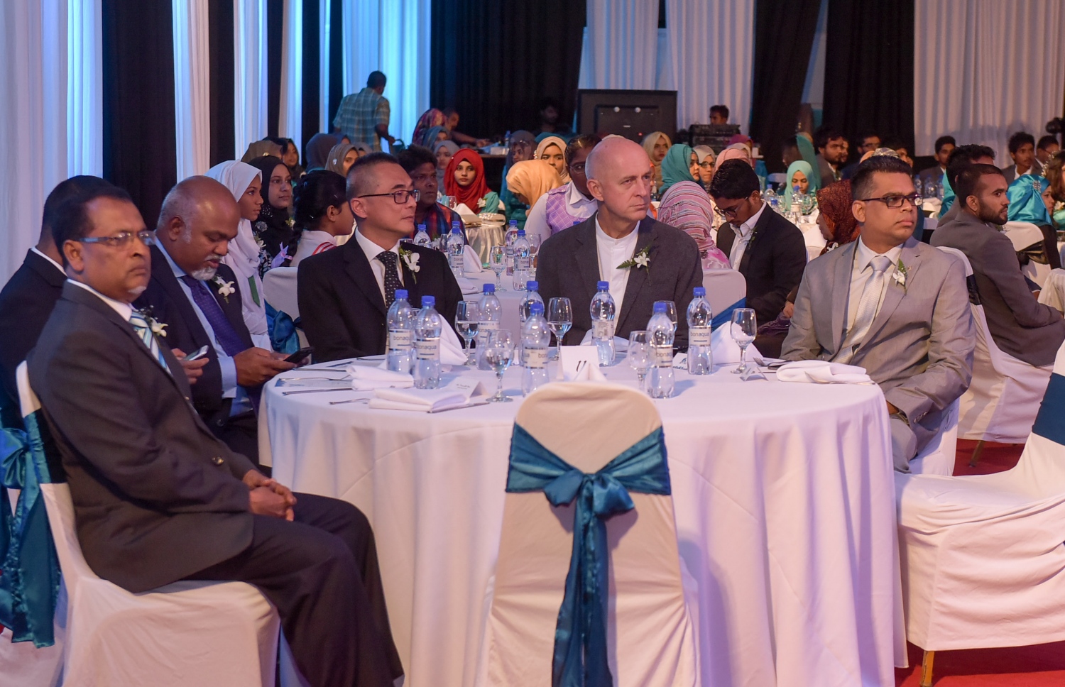 މާލެ: އޮގަސްޓް 2، 2016: މޯލްޑިވްސް އިންލެންޑް ރެވެނިއު އޮތޯރިޓީ (މީރާ)ގެ ހަ ވަނަ އަހަރީ ދުވަސް ފާހަގަ ކުރުމަށް ދަރުބާރުގޭގައި ބޭއްވި ޖަލްސާ.-- ފޮޓޯ: މުހައްމަދު ޝަރުހާން/ މިހާރު