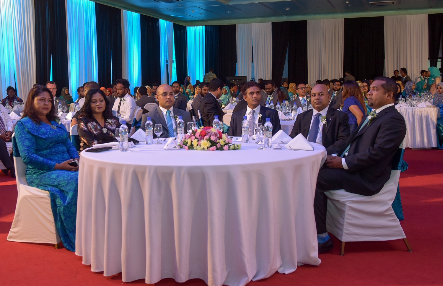 މާލެ: އޮގަސްޓް 2، 2016: މޯލްޑިވްސް އިންލެންޑް ރެވެނިއު އޮތޯރިޓީ (މީރާ)ގެ ހަ ވަނަ އަހަރީ ދުވަސް ފާހަގަ ކުރުމަށް ދަރުބާރުގޭގައި ބޭއްވި ޖަލްސާ.-- ފޮޓޯ: މުހައްމަދު ޝަރުހާން/ މިހާރު