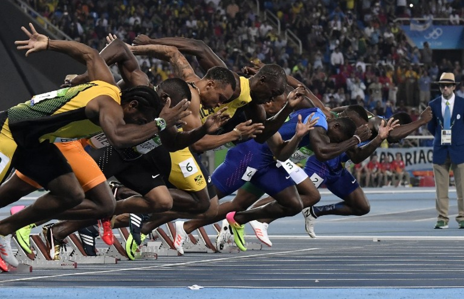 100 މީޓަރުގެ ފައިނަލަށް ތައްޔާރުވެފައި. --ފޮޓޯ: އޭއެފްޕީ