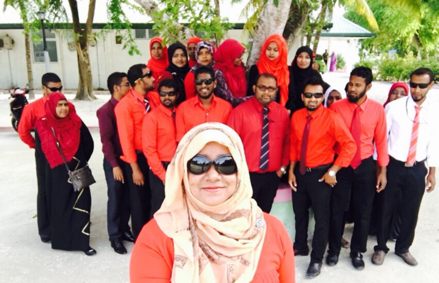 ކުޅުދުއްފުށި ޓީމުގެ ސަޕޯޓަރުން.