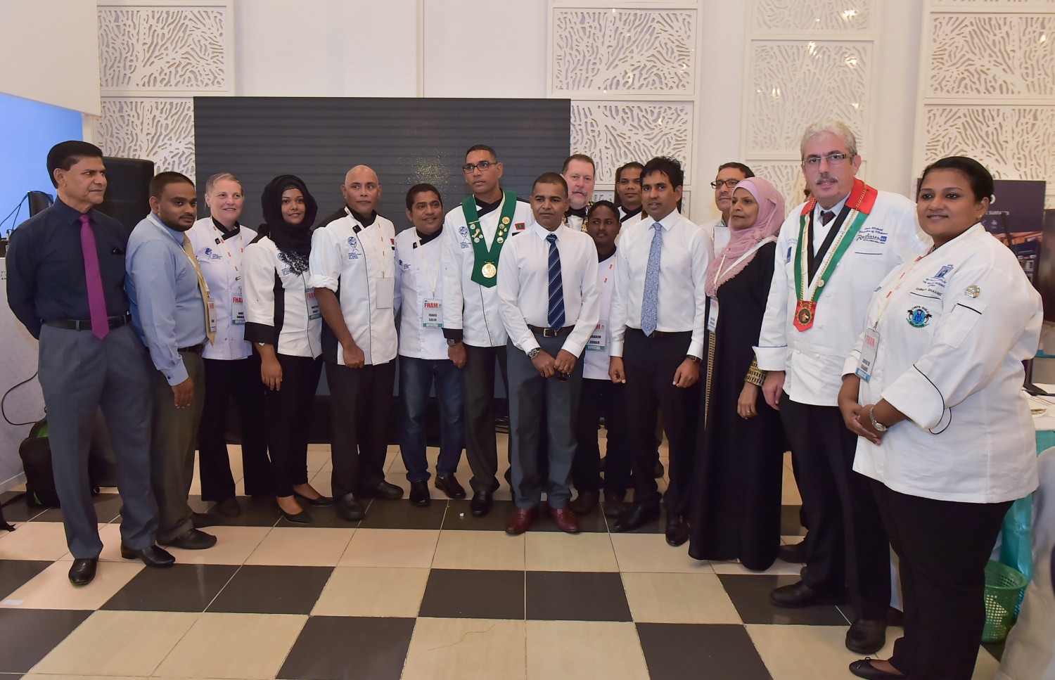 މާލެ: އޮގަސްޓް 22، 2016: ފުޑް އެންޑް ހޮސްޕިޓާލިޓީ އޭޝިއާ މޯލްޑިވްސް އިން ދަރުބާރުގޭގައި އޮގަސްޓް 22ން ފެށިގެން އޮގަސްޓް 24ށް ކުރިއަށް ގެންދާ އިންޓަނޭޝަނަލް ކަލިނަރީ ޖެލެންޖް އެގްޒިބިޝަންގައި އެކޮނޮމިކް މިނިސްޓަރު މުހައްމަދު ސައީދު ބައިވެރިވެ ވަޑައިގަންނަވަނީ.-- ފޮޓޯ: މުހައްމަދު ޝަރުހާން/މިހާރު