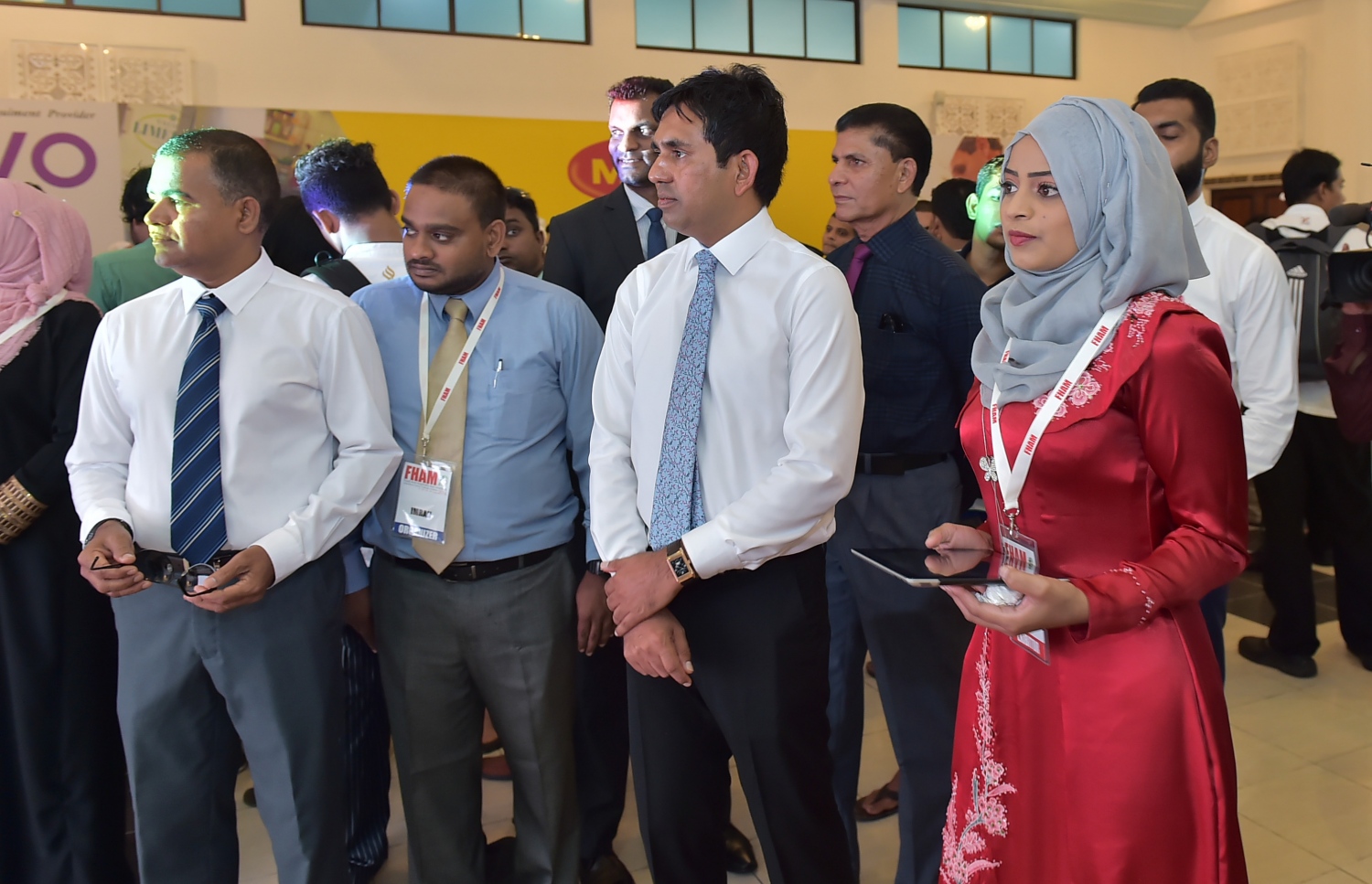 މާލެ: އޮގަސްޓް 22، 2016: ފުޑް އެންޑް ހޮސްޕިޓާލިޓީ އޭޝިއާ މޯލްޑިވްސް އިން ދަރުބާރުގޭގައި އޮގަސްޓް 22ން ފެށިގެން އޮގަސްޓް 24ށް ކުރިއަށް ގެންދާ އިންޓަނޭޝަނަލް ކަލިނަރީ ޖެލެންޖް އެގްޒިބިޝަންގައި އެކޮނޮމިކް މިނިސްޓަރު މުހައްމަދު ސައީދު ބައިވެރިވެ ވަޑައިގަންނަވަނީ.-- ފޮޓޯ: މުހައްމަދު ޝަރުހާން/މިހާރު