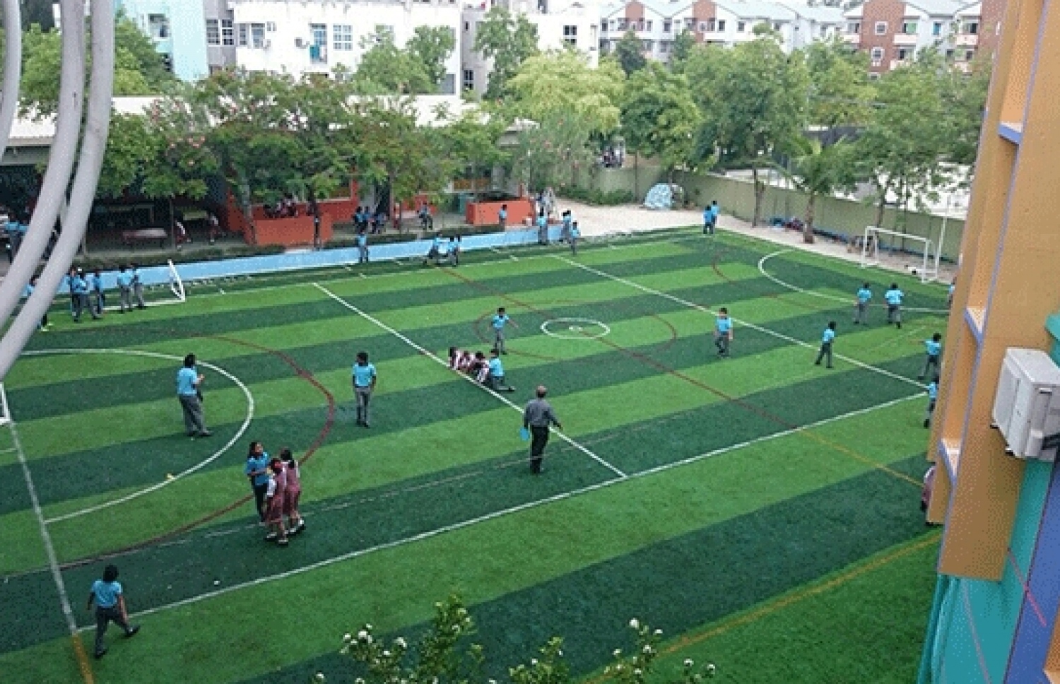 ލާލޭ ސްކޫލުގައި ދަރިވަރުންގެ ޕްލޭގްރައުންޑް. -- ފޮޓޯ/ ލާލޭ ސްކޫލު