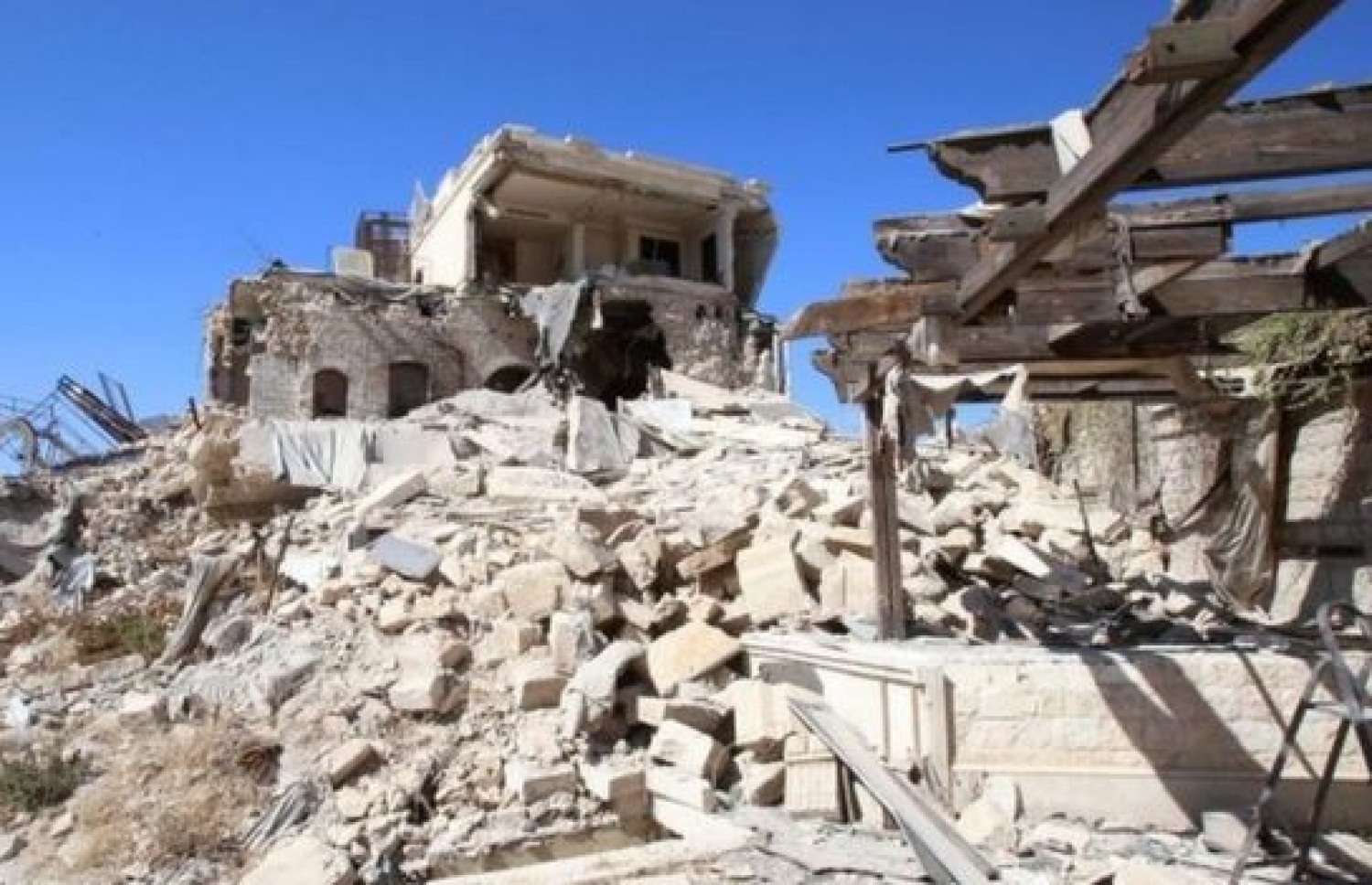 ސީރިއާގައި ހަމަލާތައް ހުއްޓާލާފައި އޮންނަ މުއްދަތުގައި ސަރުކާރު ސިފައިން ވެސް އިދިކޮޅު ހަނގުރާމަވެރިންނަށް ހަމަލާ ނުދޭން ވަނީ އެއްބަސްވެފައި.