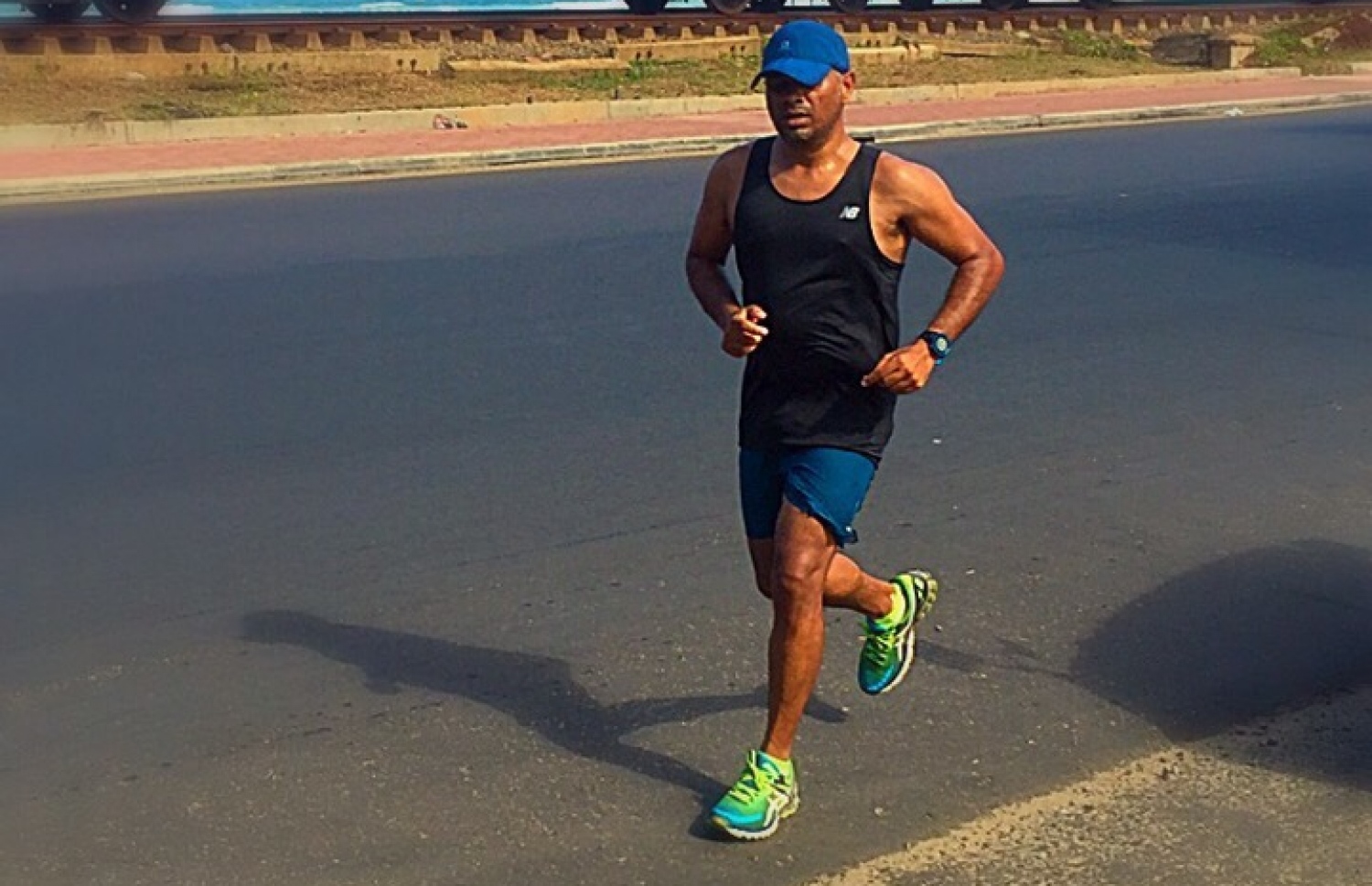 ސްރީ ލަންކާ އަށް ކުރެއްވި ދަތުރެއްގައި ކޮލަމްބޯގައި ވެސް އައްބާސް ތަމްރީން ހައްދަވަނީ: ބަލިވުމުގެ ކުރިން އޭނާގެ ބަރުދަން 100 ކިލޯއަށް ވުރެ މަތި