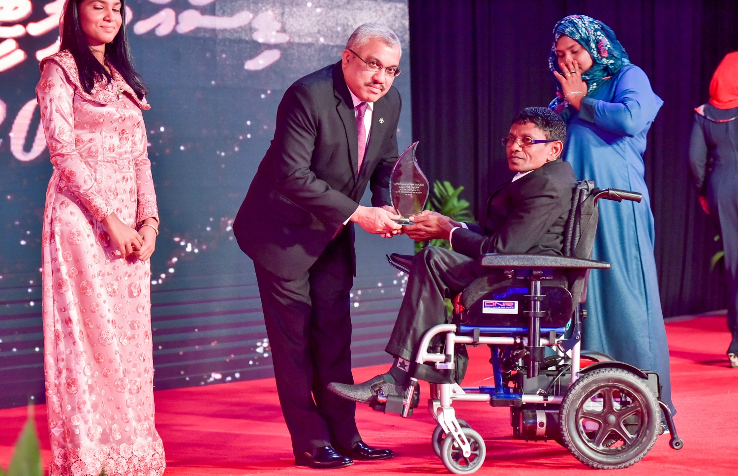 ނުކުޅެދުންތެރިކަން ހުންނަ މީހުންގެ ތެރެއިން ފާހަގަ ކޮށްލެވޭ މީހުންނަށް ދޭ އެވޯޑު ހަފްލާ