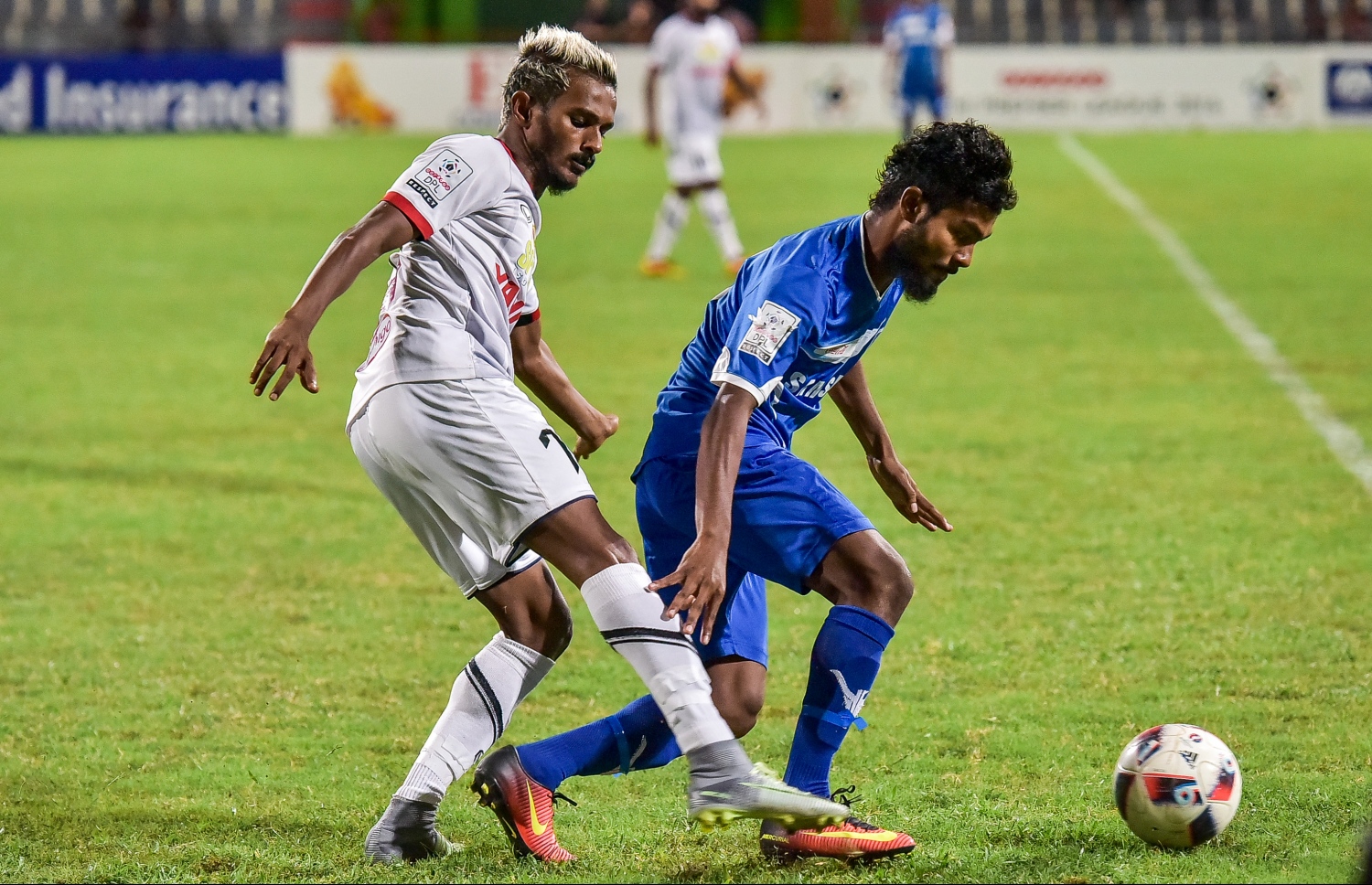 ޓީސީގެ ސެންޓޭ (ވ) ކައިރިން ނިއުގެ ސާމިރު ބޯޅަ ހިފައިގެންދަނީ.-- ފޮޓޯ: ނިޝާން އަލީ/ މިހާރު